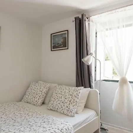 Penthouse Magnificent River View In Alfama Apartment *