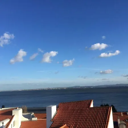 Penthouse Magnificent River View In Alfama * Lisbon