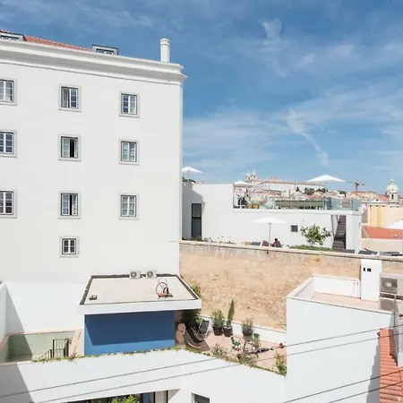 Penthouse Magnificent River View In Alfama